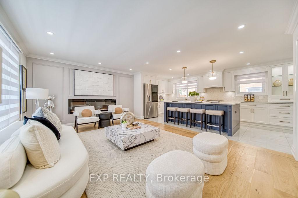 Photo 1 of 11 Lillian Avenue, Markham, Thornhill — HOMEH