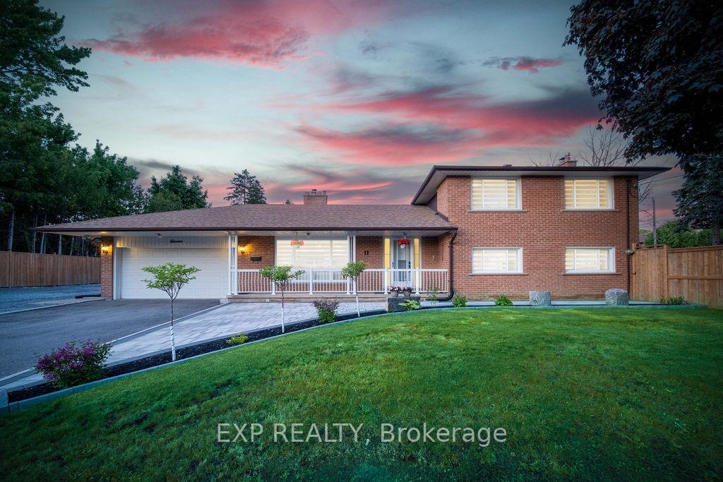 Photo 3 of 11 Lillian Avenue, Markham, Thornhill — HOMEH