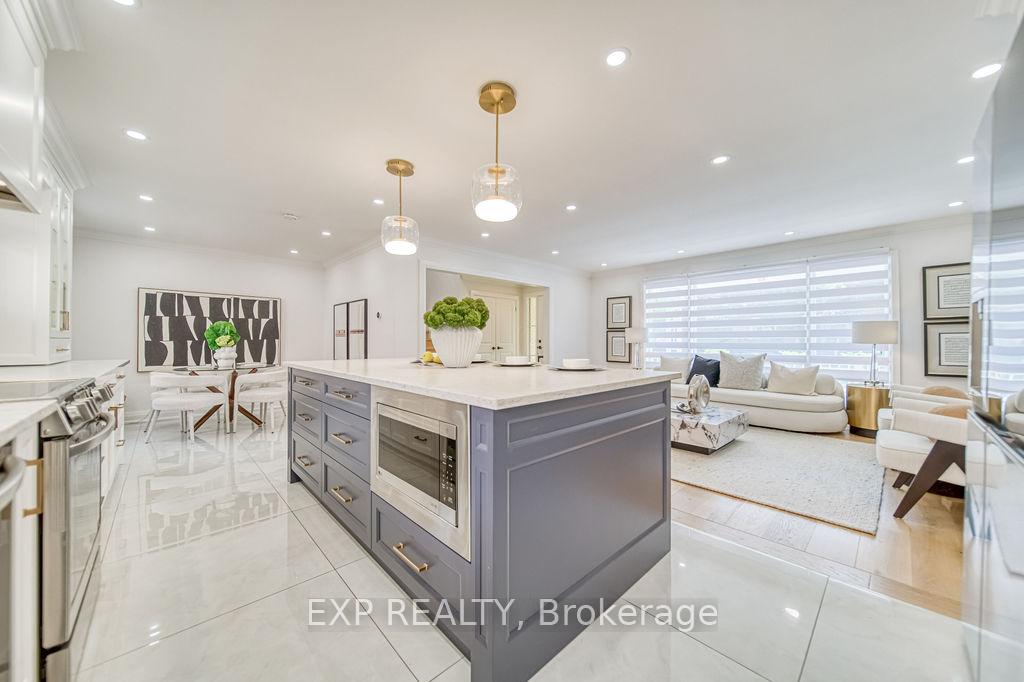 Photo 13 of 11 Lillian Avenue, Markham, Thornhill — HOMEH