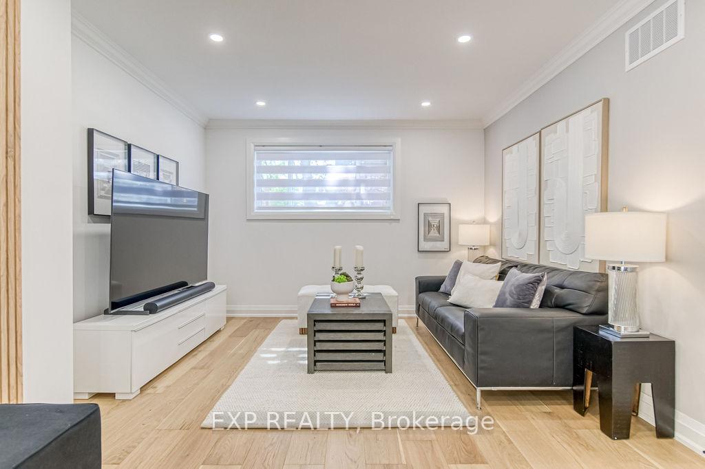 Photo 17 of 11 Lillian Avenue, Markham, Thornhill — HOMEH