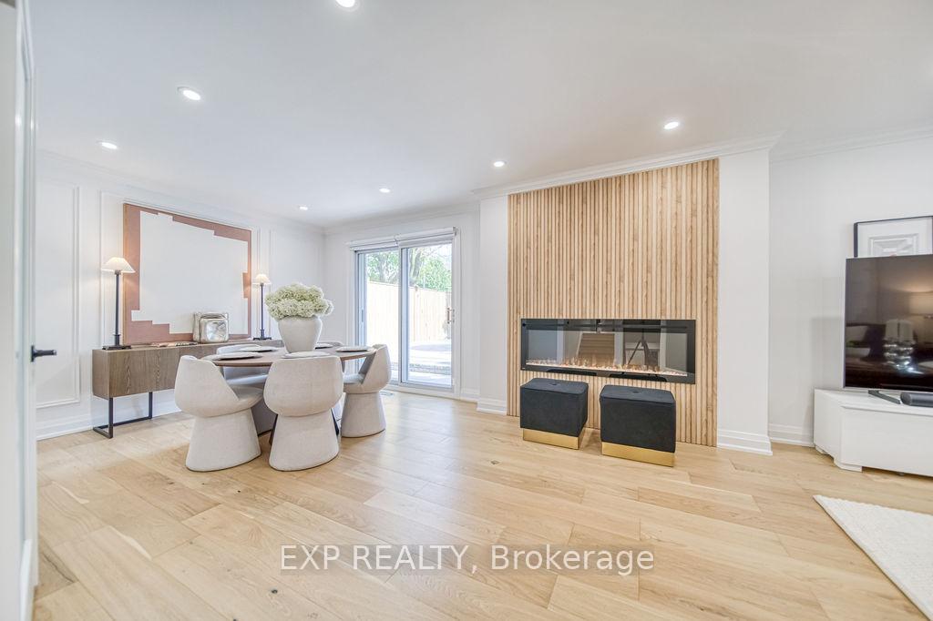 Photo 19 of 11 Lillian Avenue, Markham, Thornhill — HOMEH