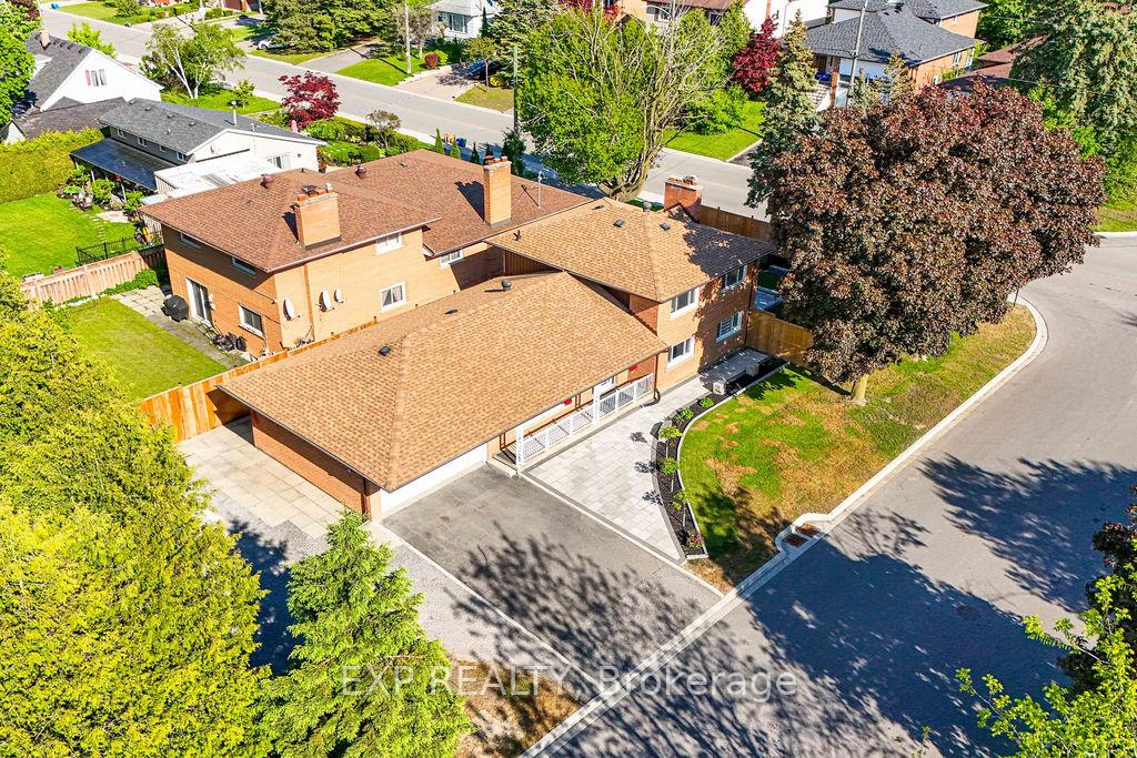 Photo 49 of 11 Lillian Avenue, Markham, Thornhill — HOMEH