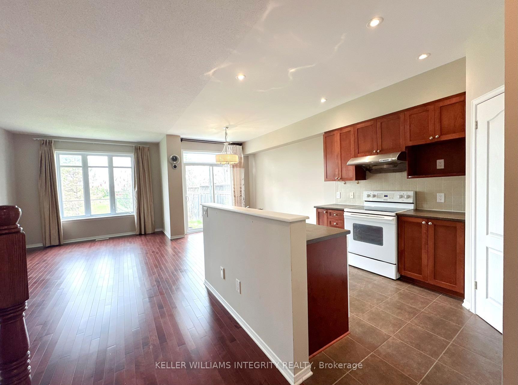 Photo 8 of 298 Badgeley Avenue, Ottawa, Kanata - Kanata Lakes/Heritage Hills — HOMEH