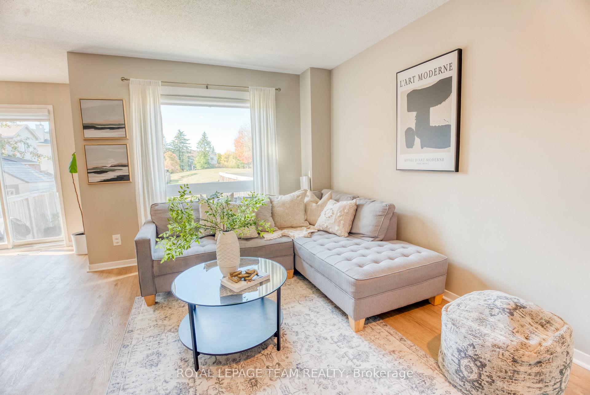 Photo 5 of 3 Springtree Place, Ottawa, Kanata - Bridlewood — HOMEH