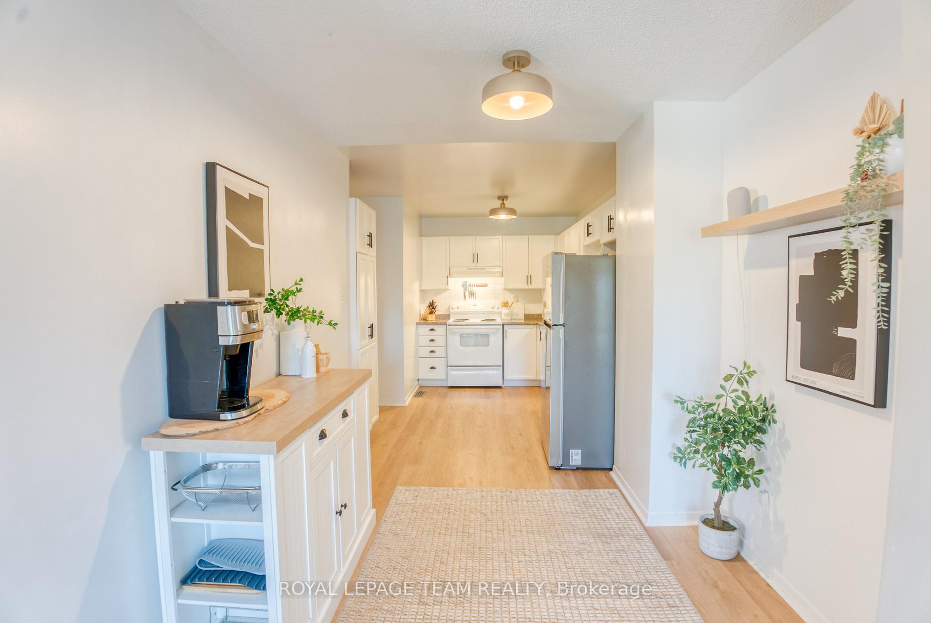 Photo 10 of 3 Springtree Place, Ottawa, Kanata - Bridlewood — HOMEH