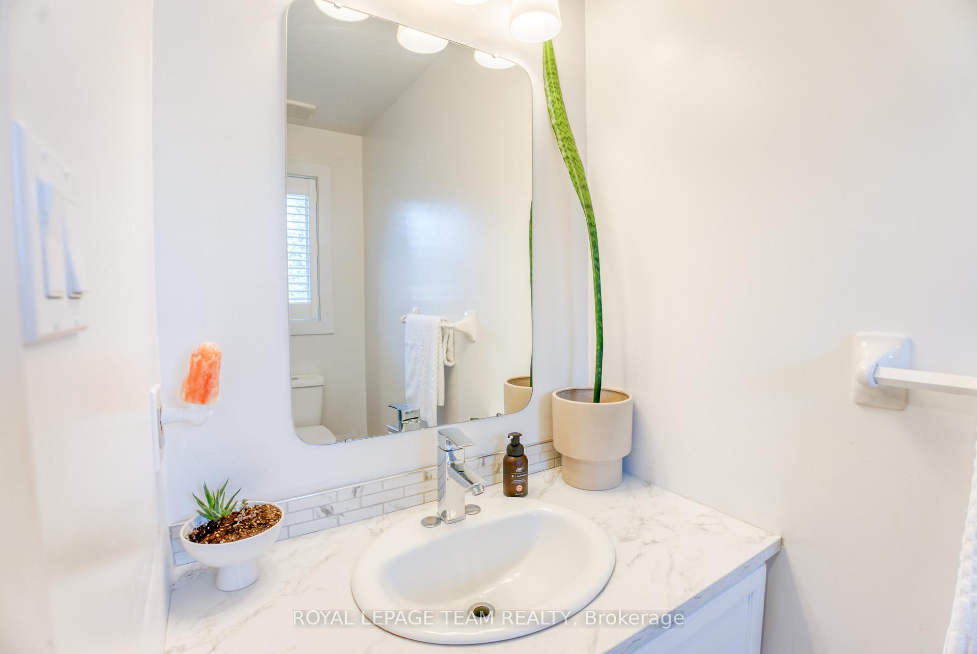Photo 13 of 3 Springtree Place, Ottawa, Kanata - Bridlewood — HOMEH