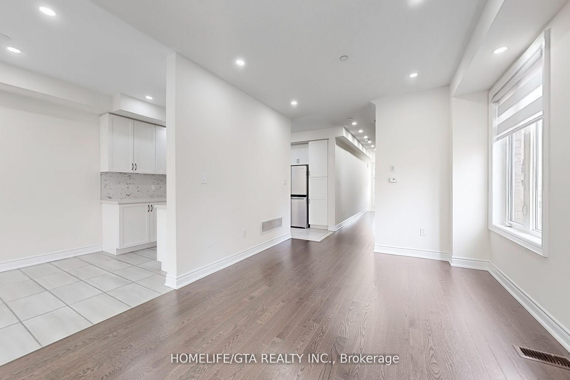Photo 7 of 47 Erintol Way, Markham, Cedarwood — HOMEH
