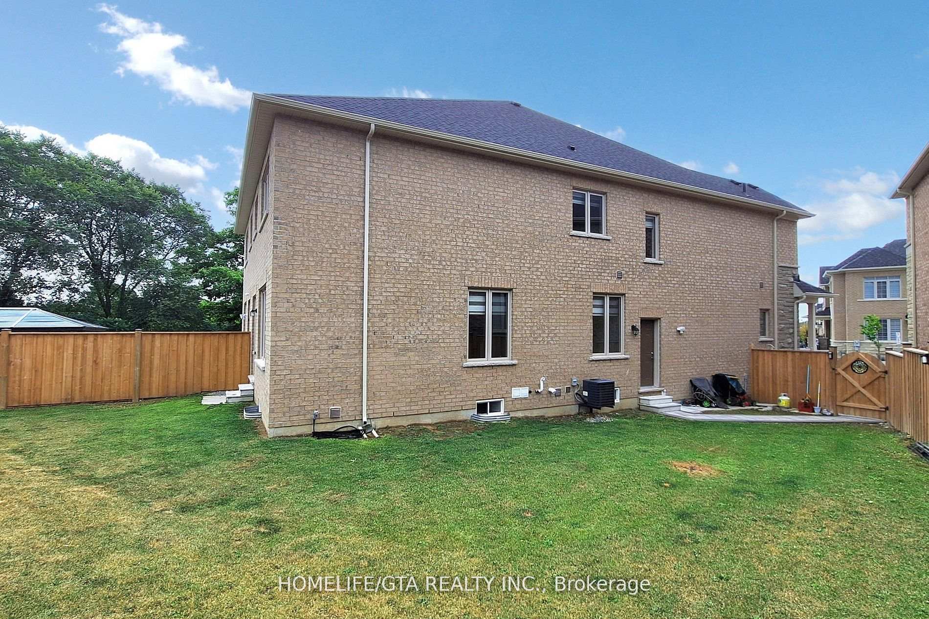 Photo 42 of 47 Erintol Way, Markham, Cedarwood — HOMEH