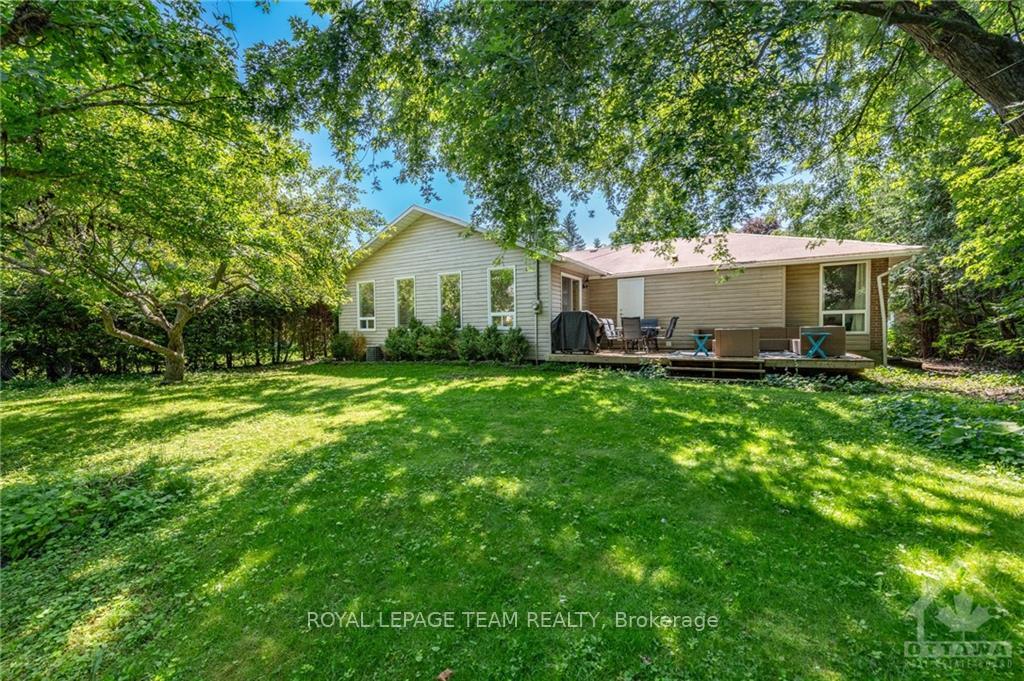 Photo 9 of 1133 Jean Park Road, Ottawa, Manotick Long Island & Nicholls Island — HOMEH