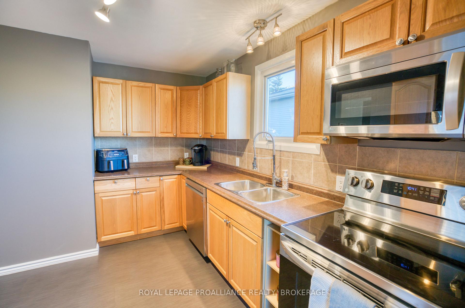 Photo 10 of 240 Old Quarry Road, Kingston, West of Sir John A. Blvd — HOMEH