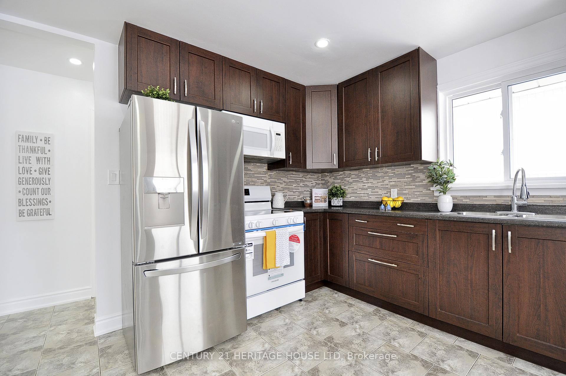 Photo 8 of 209 Glen Road, Kitchener — HOMEH