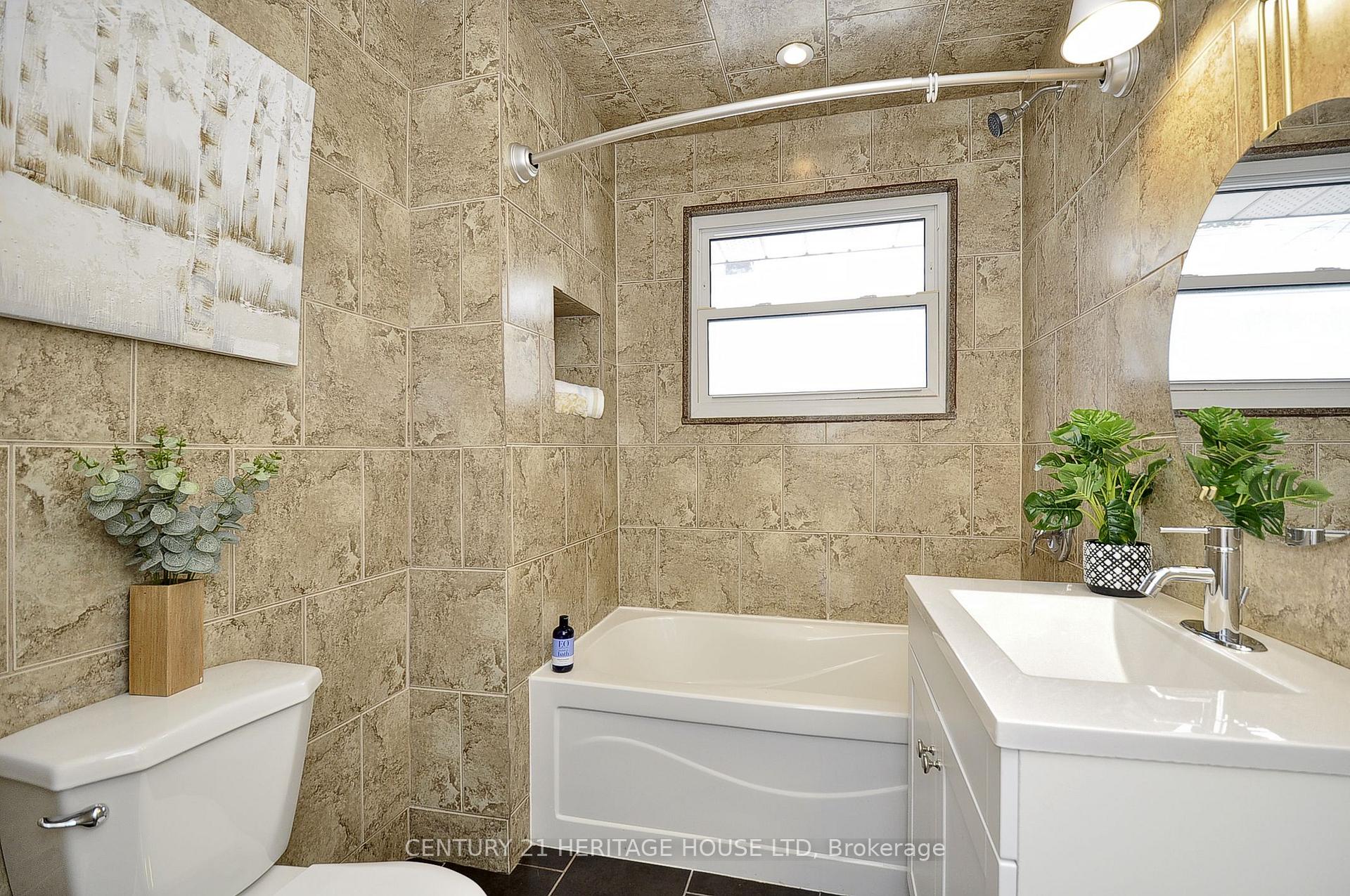Photo 15 of 209 Glen Road, Kitchener — HOMEH