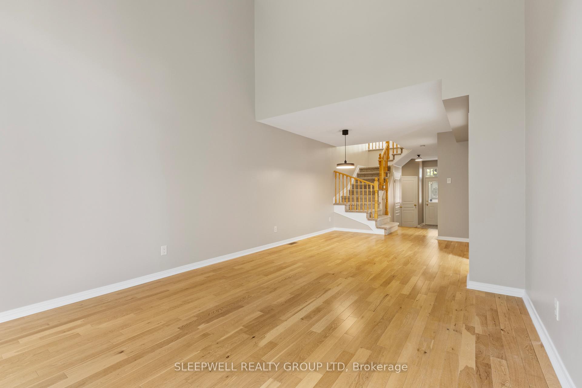 Photo 5 of 41 Kettleby Street, Ottawa, Kanata - Beaverbrook — HOMEH