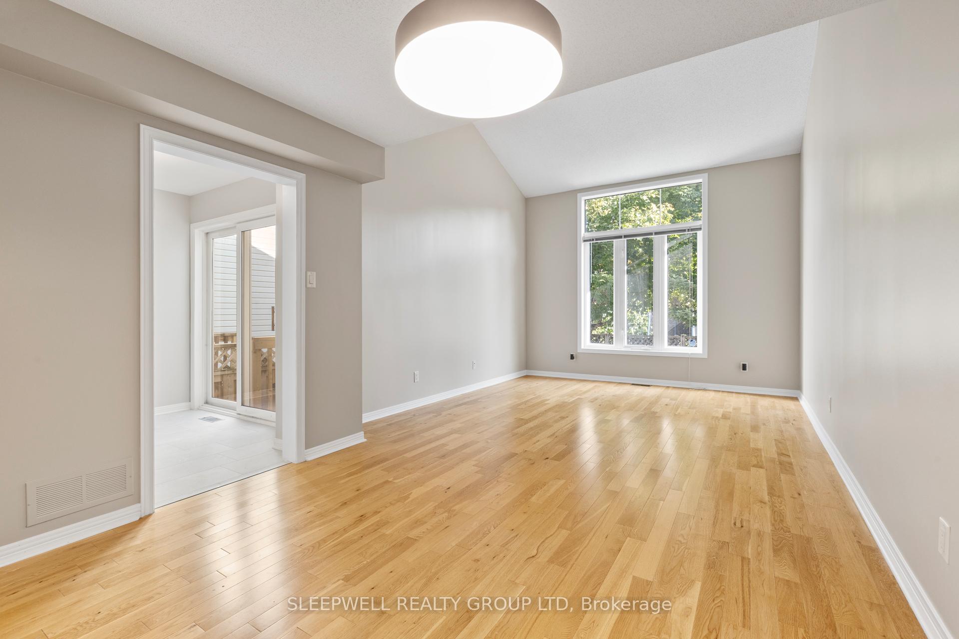 Photo 7 of 41 Kettleby Street, Ottawa, Kanata - Beaverbrook — HOMEH