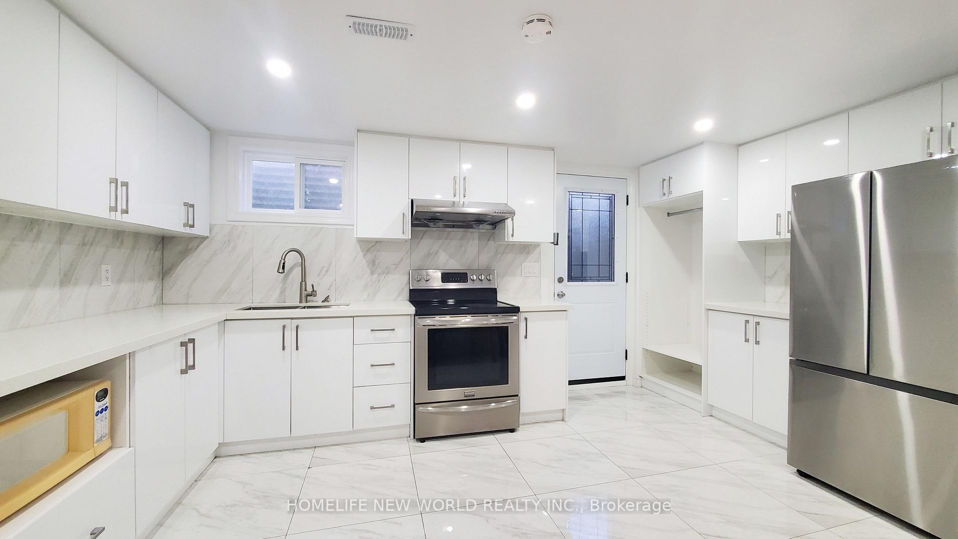 Photo 3 of 1 Claircrest Road, Markham, Middlefield — HOMEH