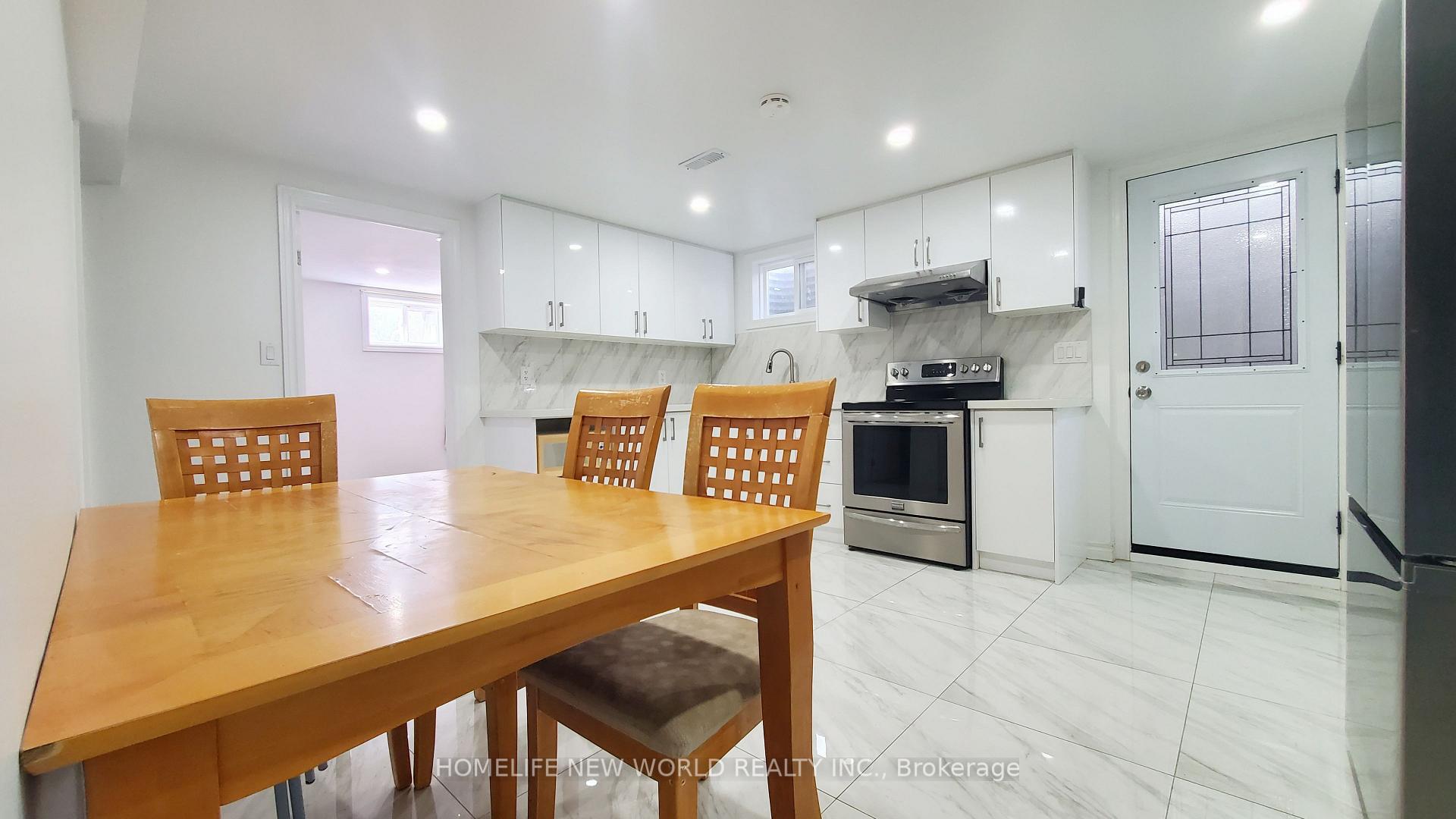 Photo 6 of 1 Claircrest Road, Markham, Middlefield — HOMEH