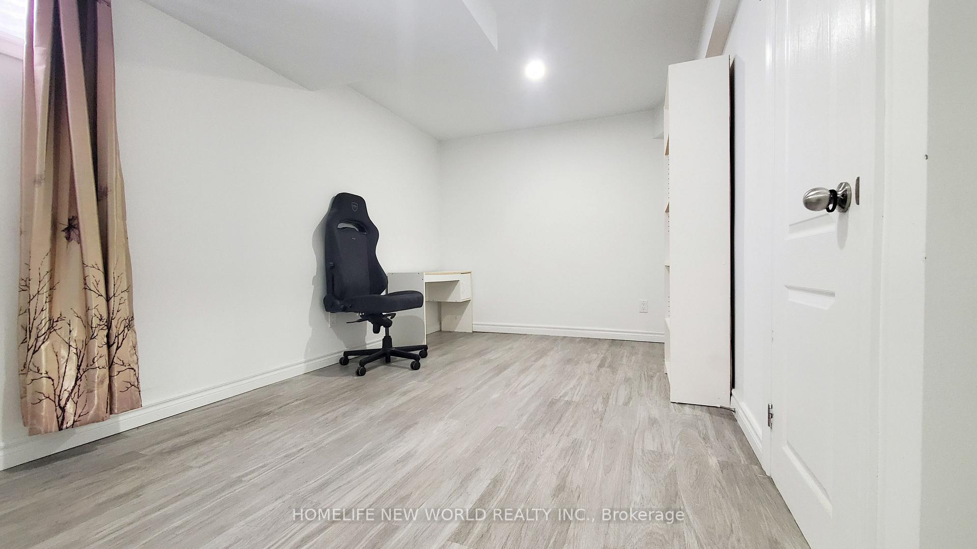Photo 9 of 1 Claircrest Road, Markham, Middlefield — HOMEH