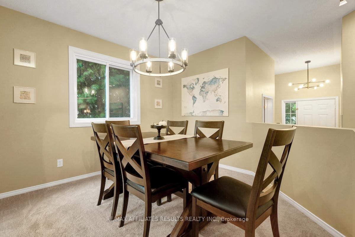 Photo 8 of 97 Flowertree Crescent, Ottawa, Kanata - Emerald Meadows/Trailwest — HOMEH