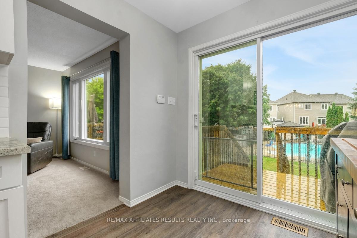 Photo 21 of 97 Flowertree Crescent, Ottawa, Kanata - Emerald Meadows/Trailwest — HOMEH