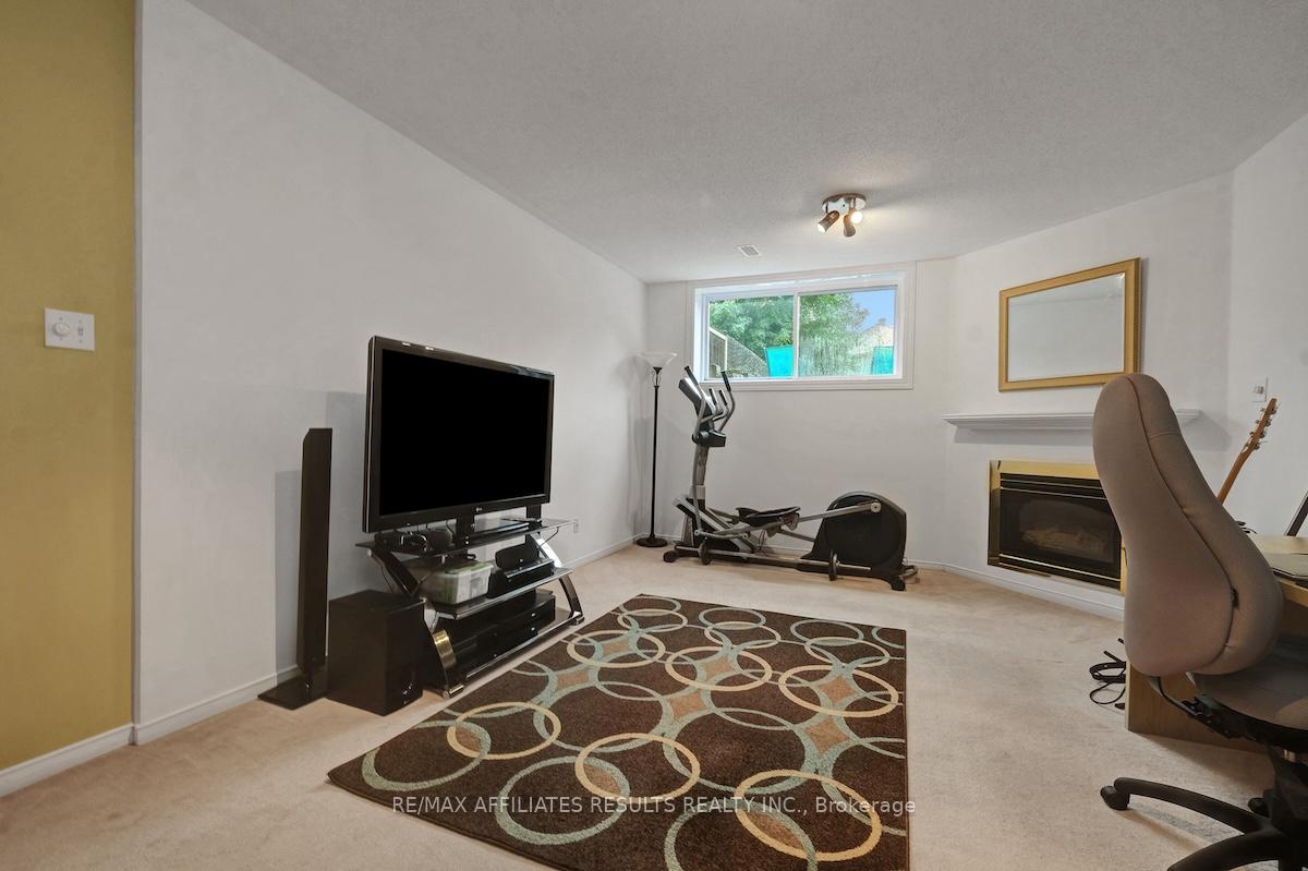 Photo 34 of 97 Flowertree Crescent, Ottawa, Kanata - Emerald Meadows/Trailwest — HOMEH