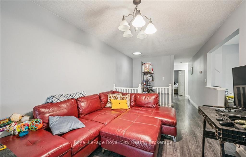 Photo 8 of 1236 Ottawa Street S, Kitchener, Laurentian Hills — HOMEH