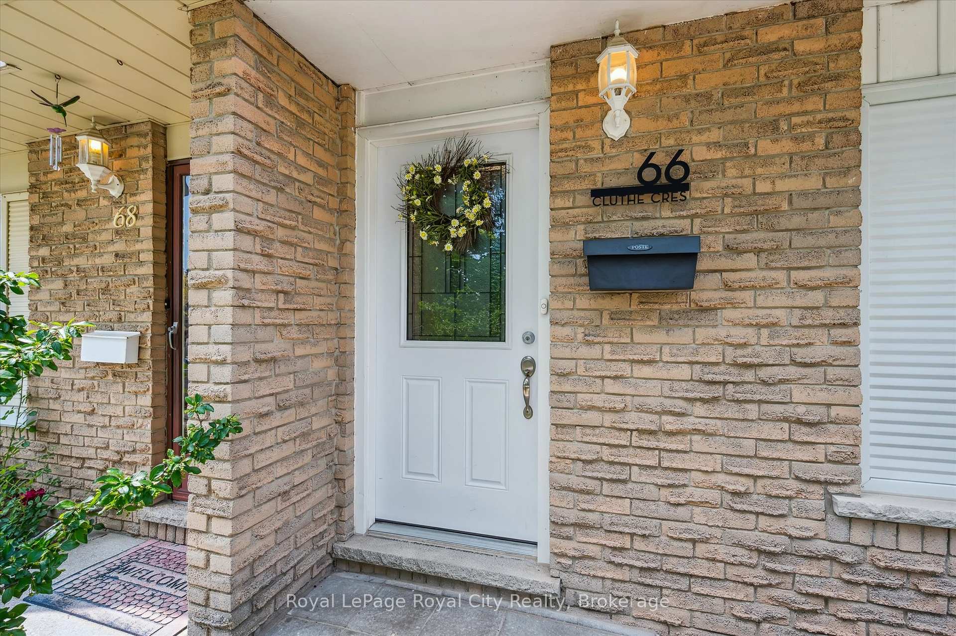 Photo 3 of 66 Cluthe Crescent, Kitchener — HOMEH