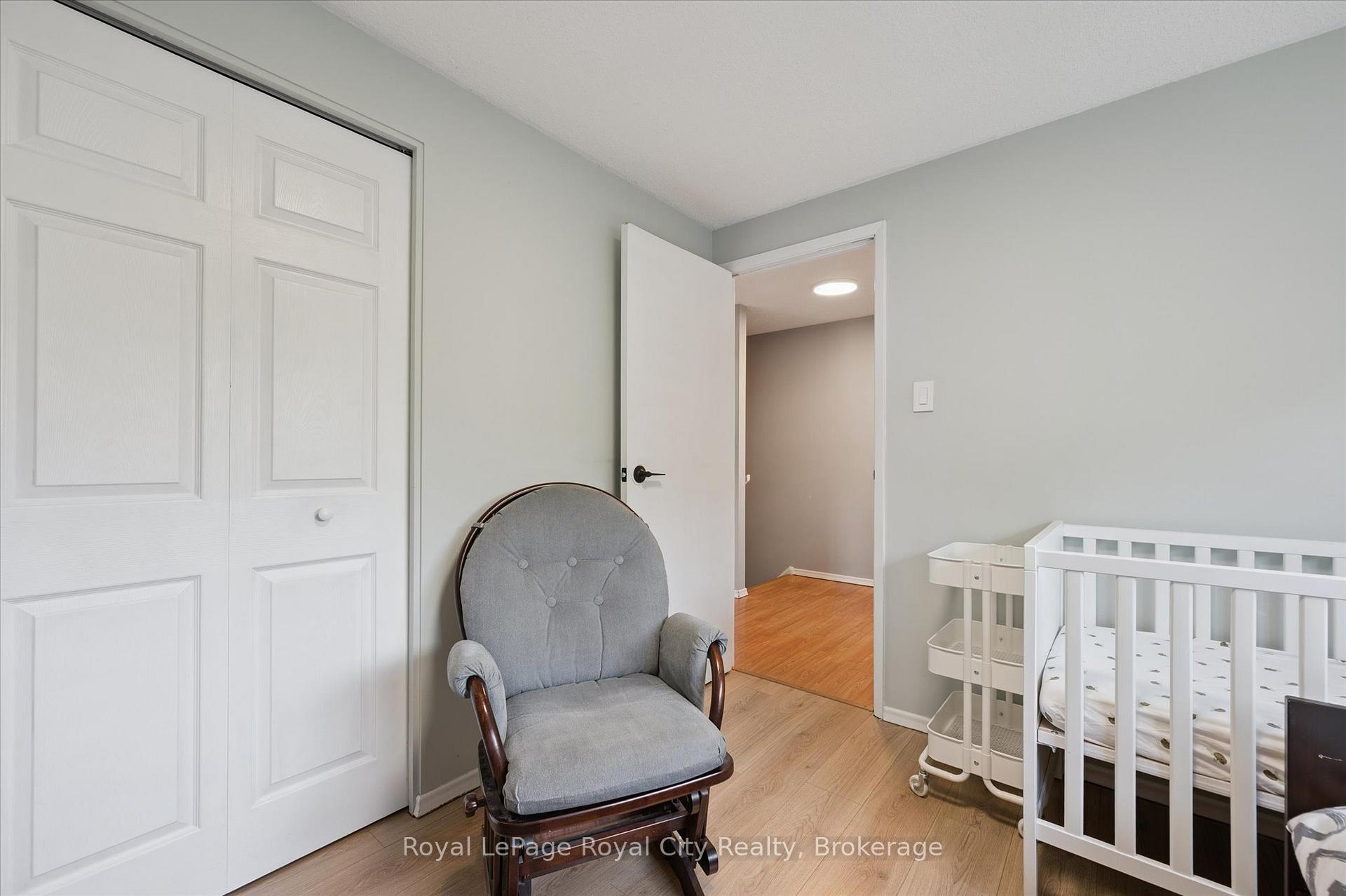 Photo 14 of 66 Cluthe Crescent, Kitchener — HOMEH