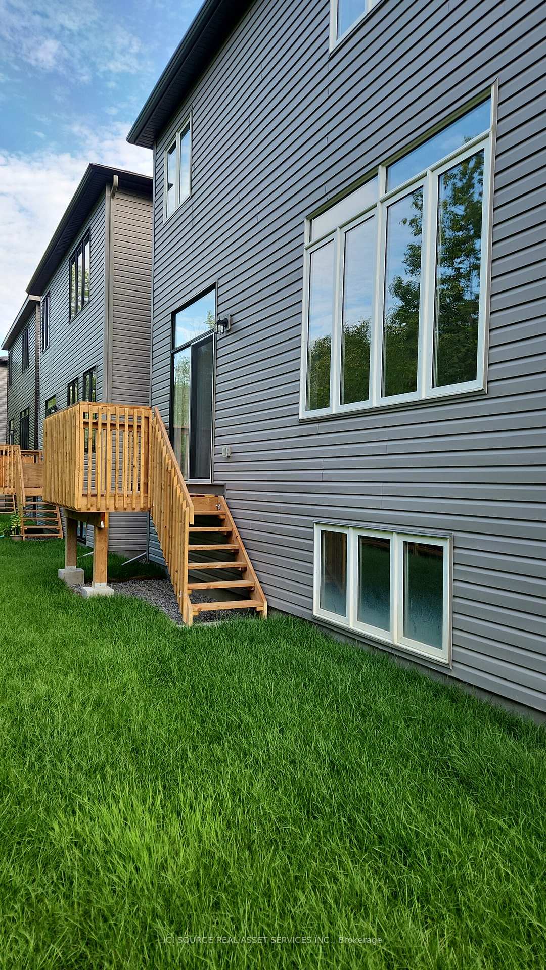Photo 2 of Unit Main & 2nd Floor, 168 Gosling Crescent, Ottawa, Kanata - Morgan's Grant/South March — HOMEH