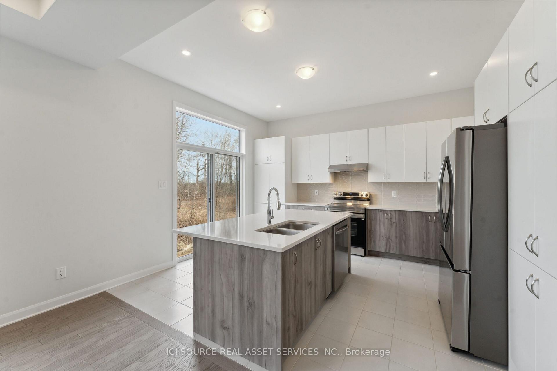 Photo 6 of Unit Main & 2nd Floor, 168 Gosling Crescent, Ottawa, Kanata - Morgan's Grant/South March — HOMEH