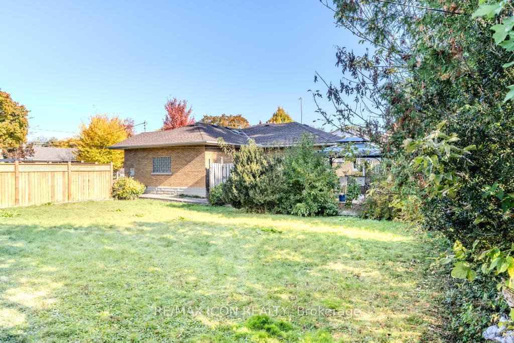 Photo 4 of 190 Melrose Avenue, Kitchener — HOMEH