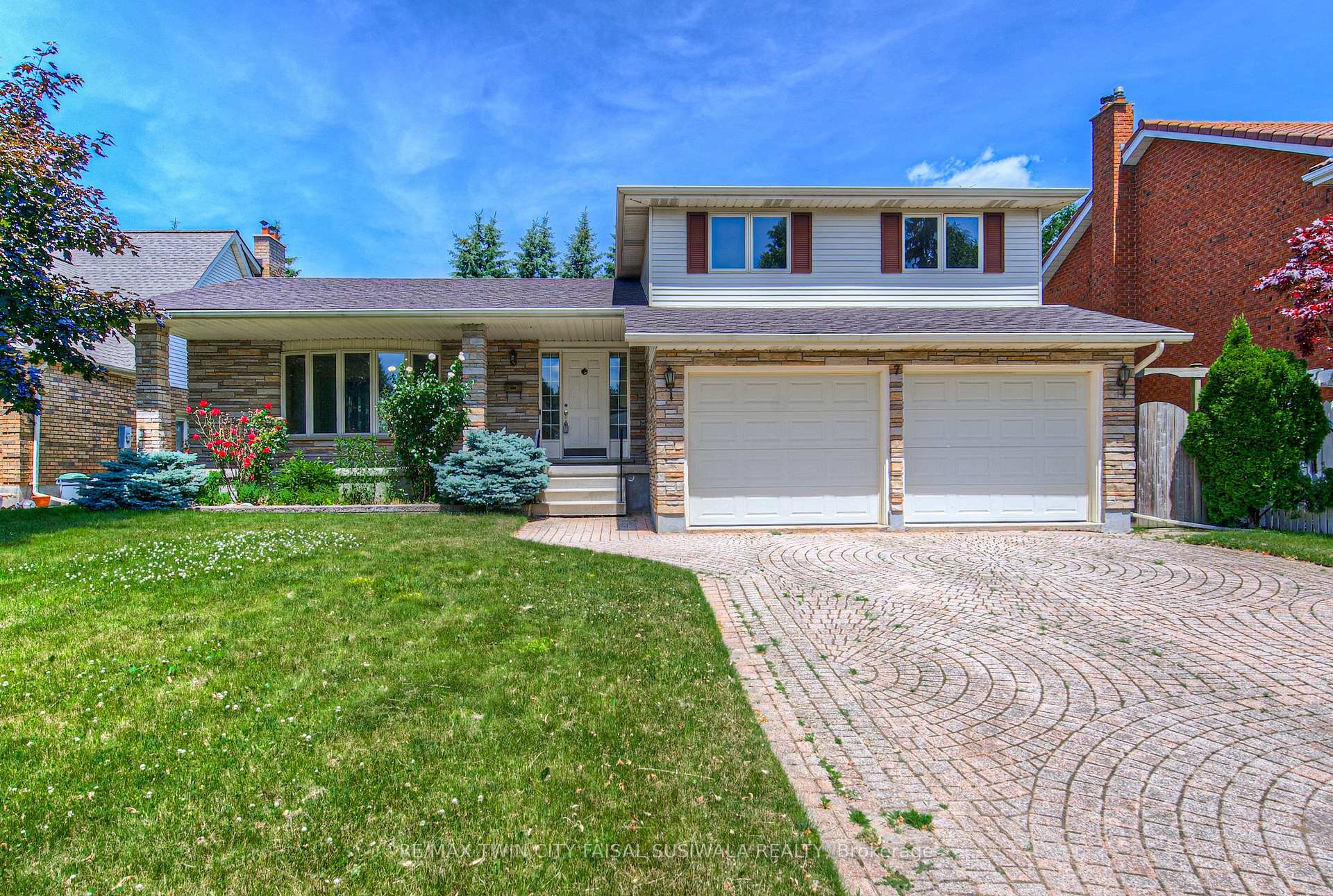 Photo 1 of 7 Dunnington Court, Kitchener — HOMEH