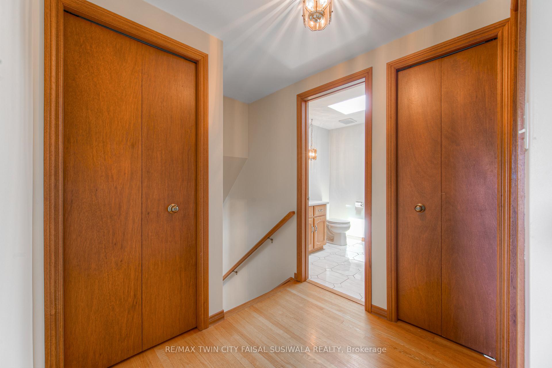 Photo 23 of 7 Dunnington Court, Kitchener — HOMEH