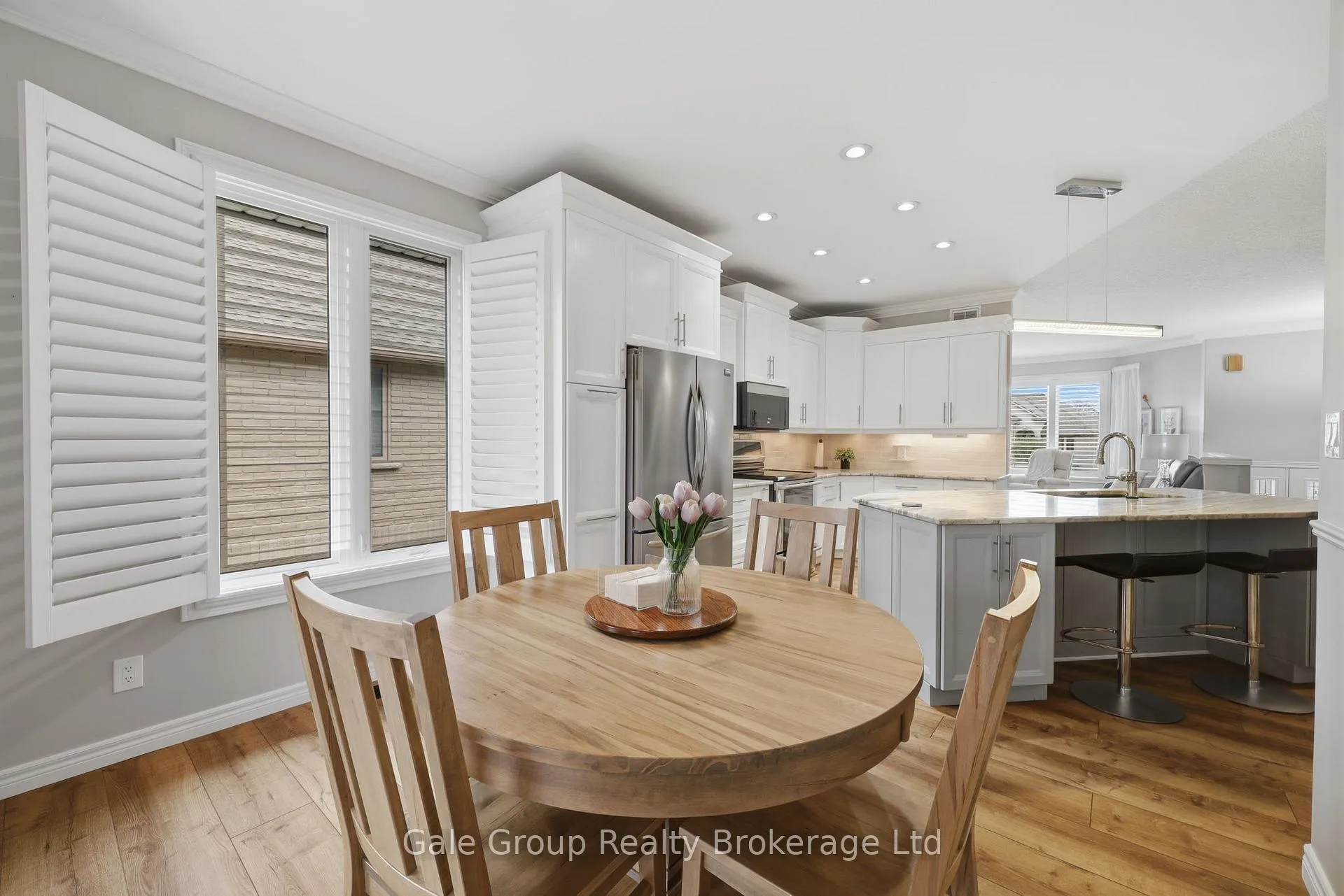 Photo 10 of 33 Long Lane, Brant, Paris — HOMEH
