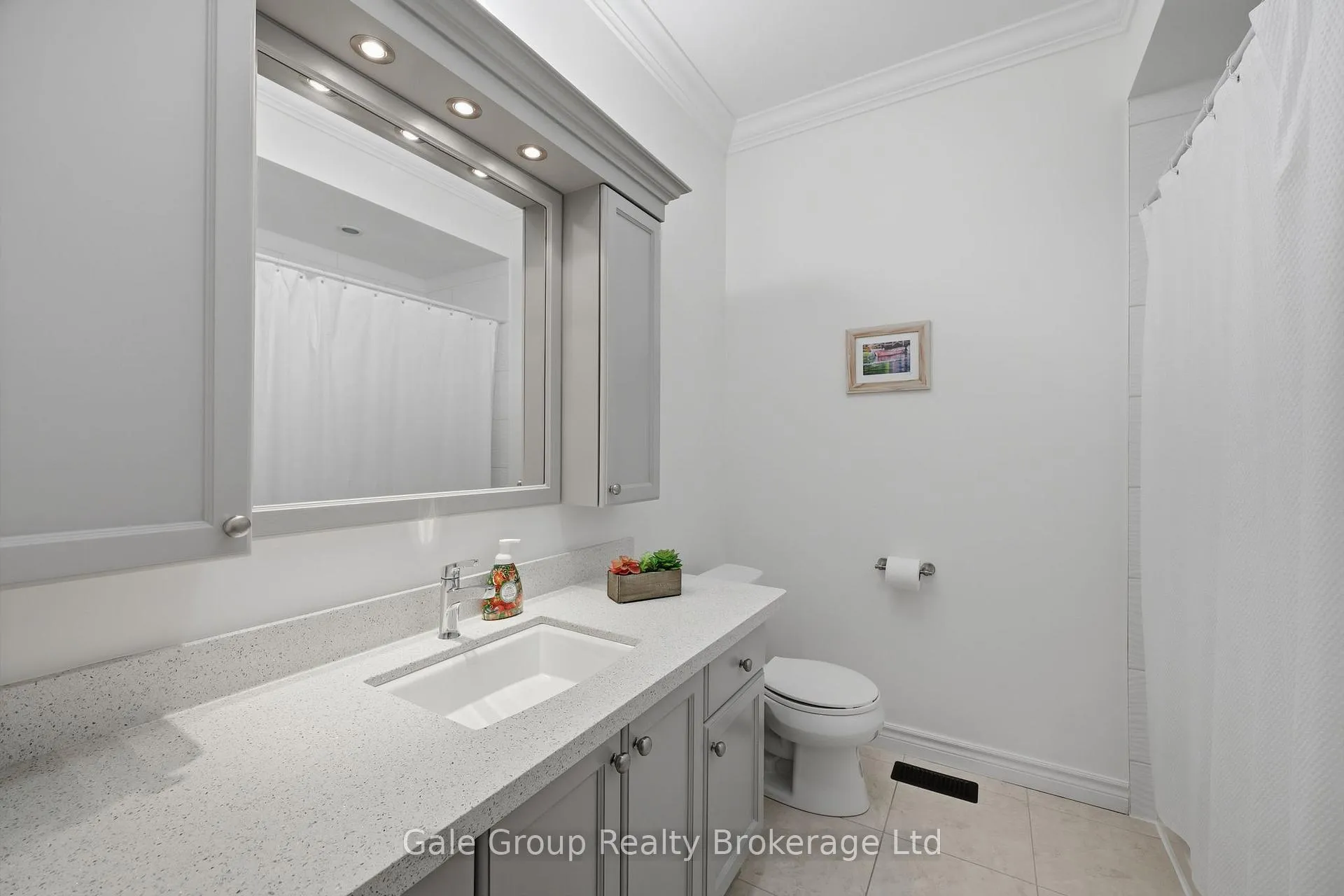 Photo 14 of 33 Long Lane, Brant, Paris — HOMEH