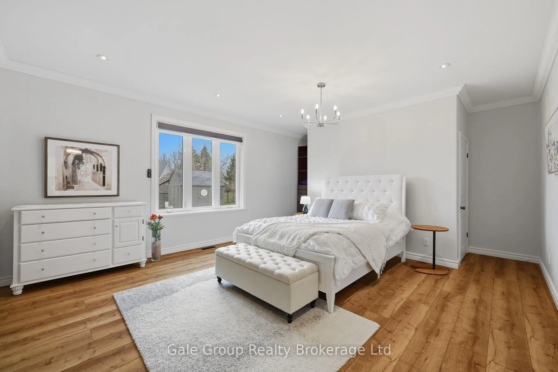 Photo 16 of 33 Long Lane, Brant, Paris — HOMEH