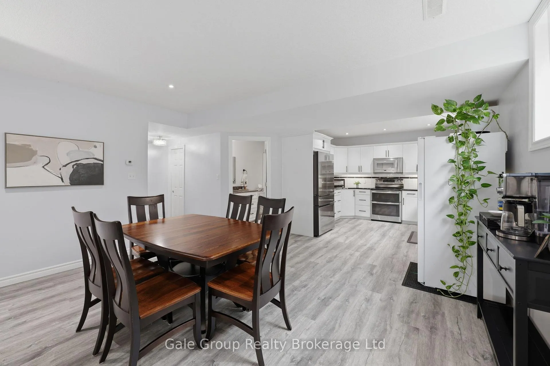 Photo 27 of 33 Long Lane, Brant, Paris — HOMEH