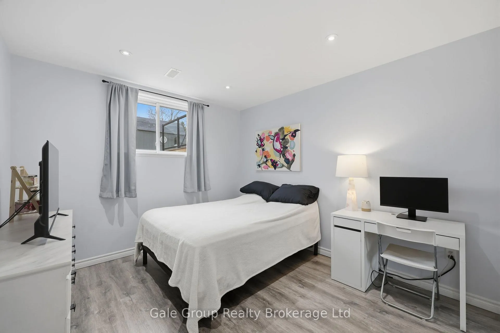 Photo 37 of 33 Long Lane, Brant, Paris — HOMEH