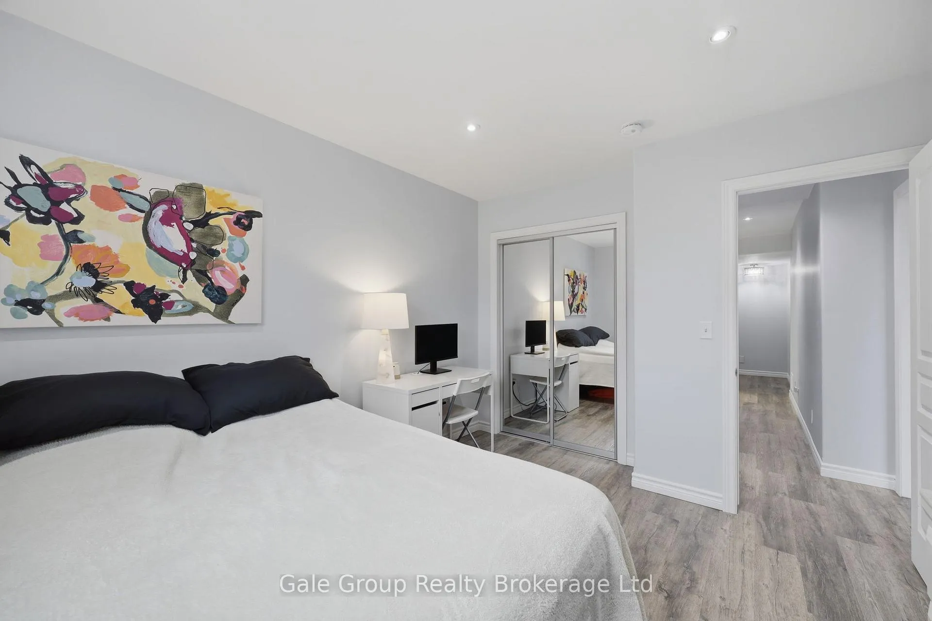 Photo 38 of 33 Long Lane, Brant, Paris — HOMEH
