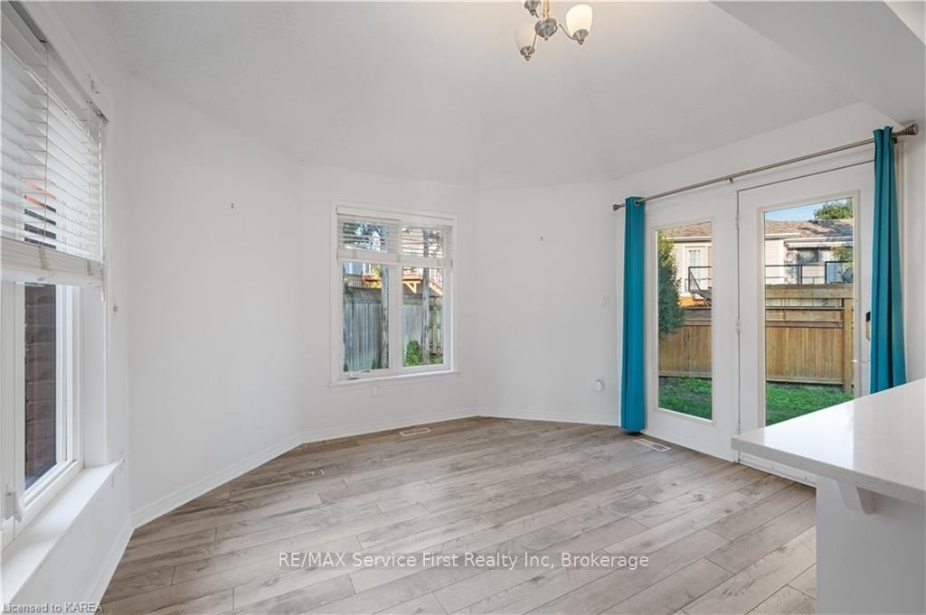 Photo 4 of 94 Manor Road, Loyalist, Bath — HOMEH