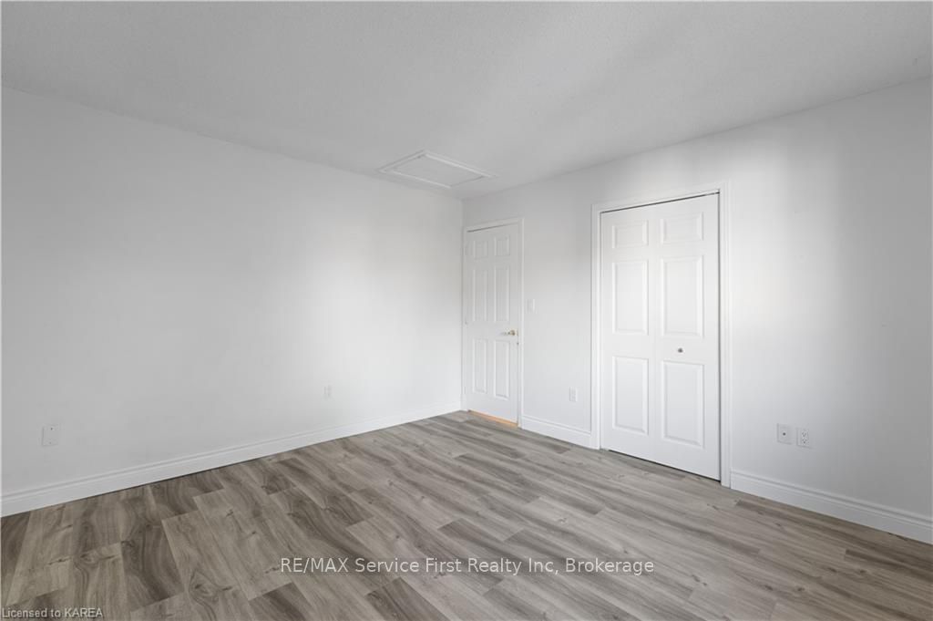 Photo 5 of 94 Manor Road, Loyalist, Bath — HOMEH