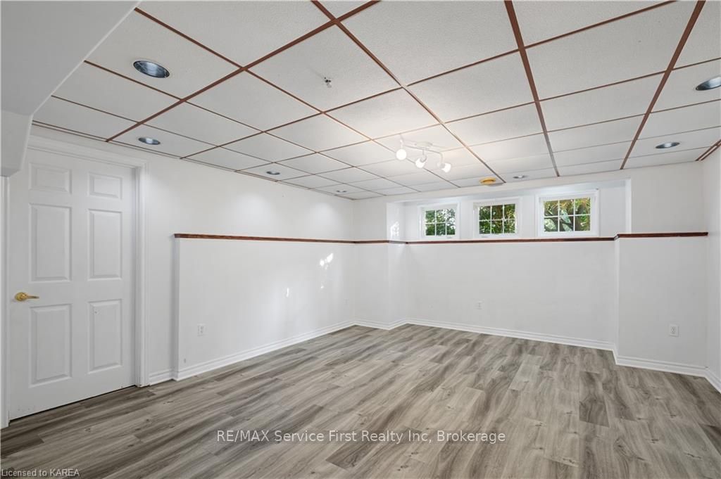 Photo 6 of 94 Manor Road, Loyalist, Bath — HOMEH