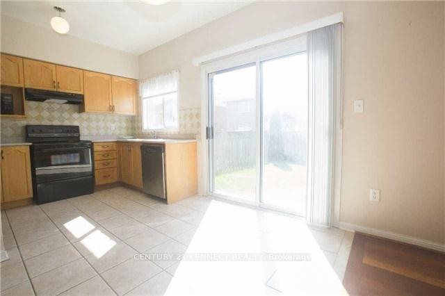 Photo 6 of 18 Pinecrest Street, Markham, Wismer — HOMEH