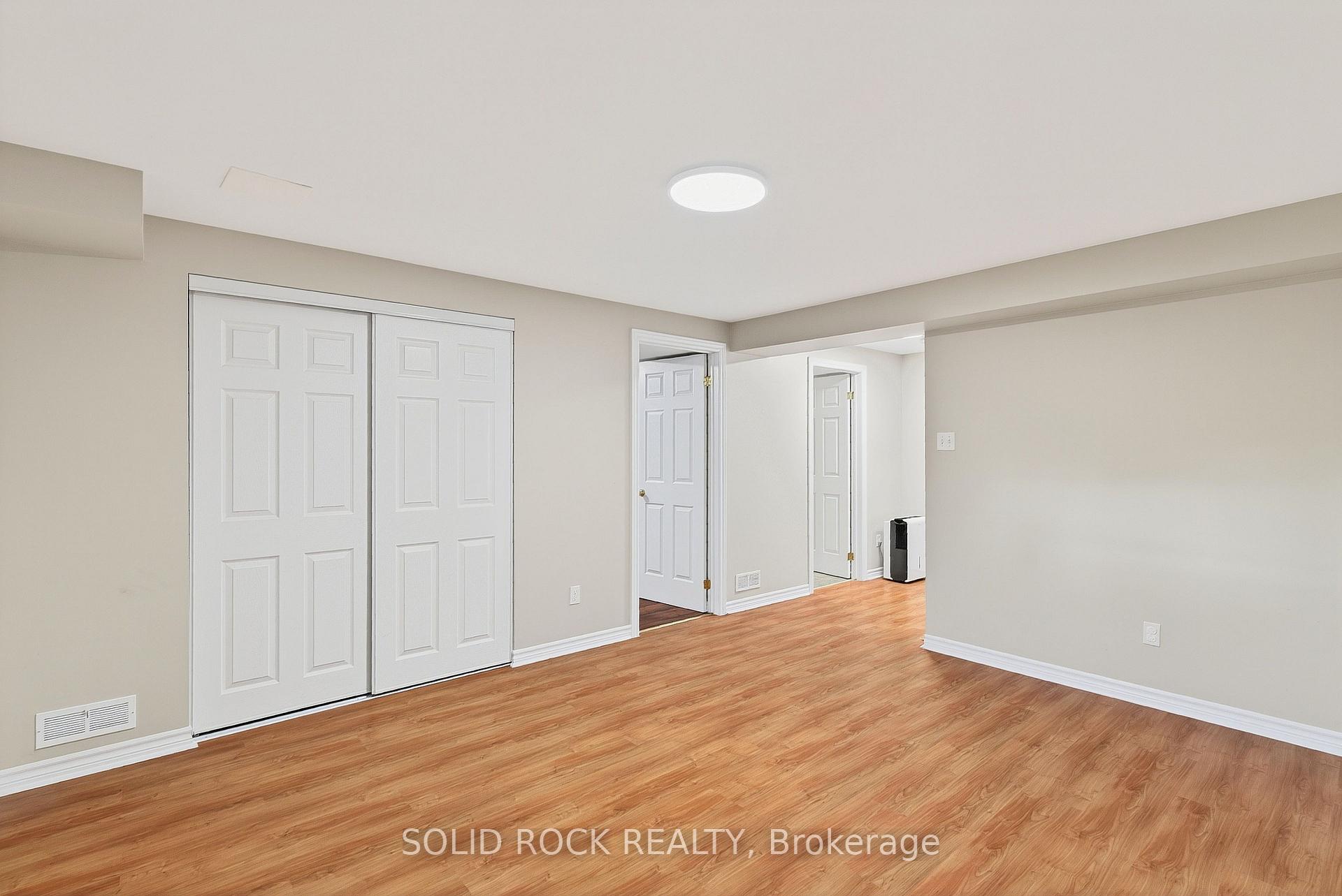Photo 35 of 50 Insmill Crescent, Ottawa, Kanata - Kanata Lakes/Heritage Hills — HOMEH
