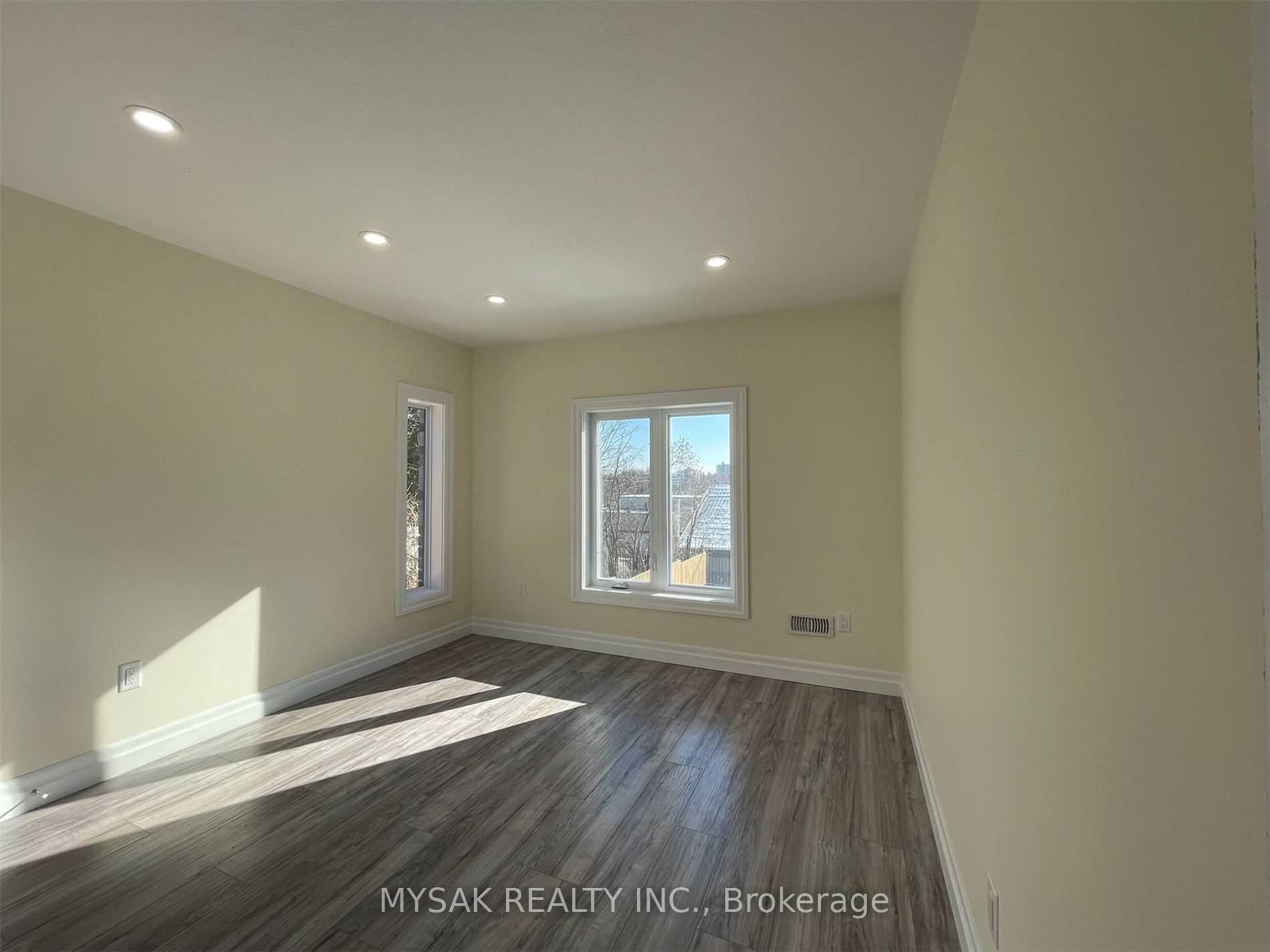 Photo 4 of Unit 2, 293 Blucher Boulevard, Kitchener — HOMEH