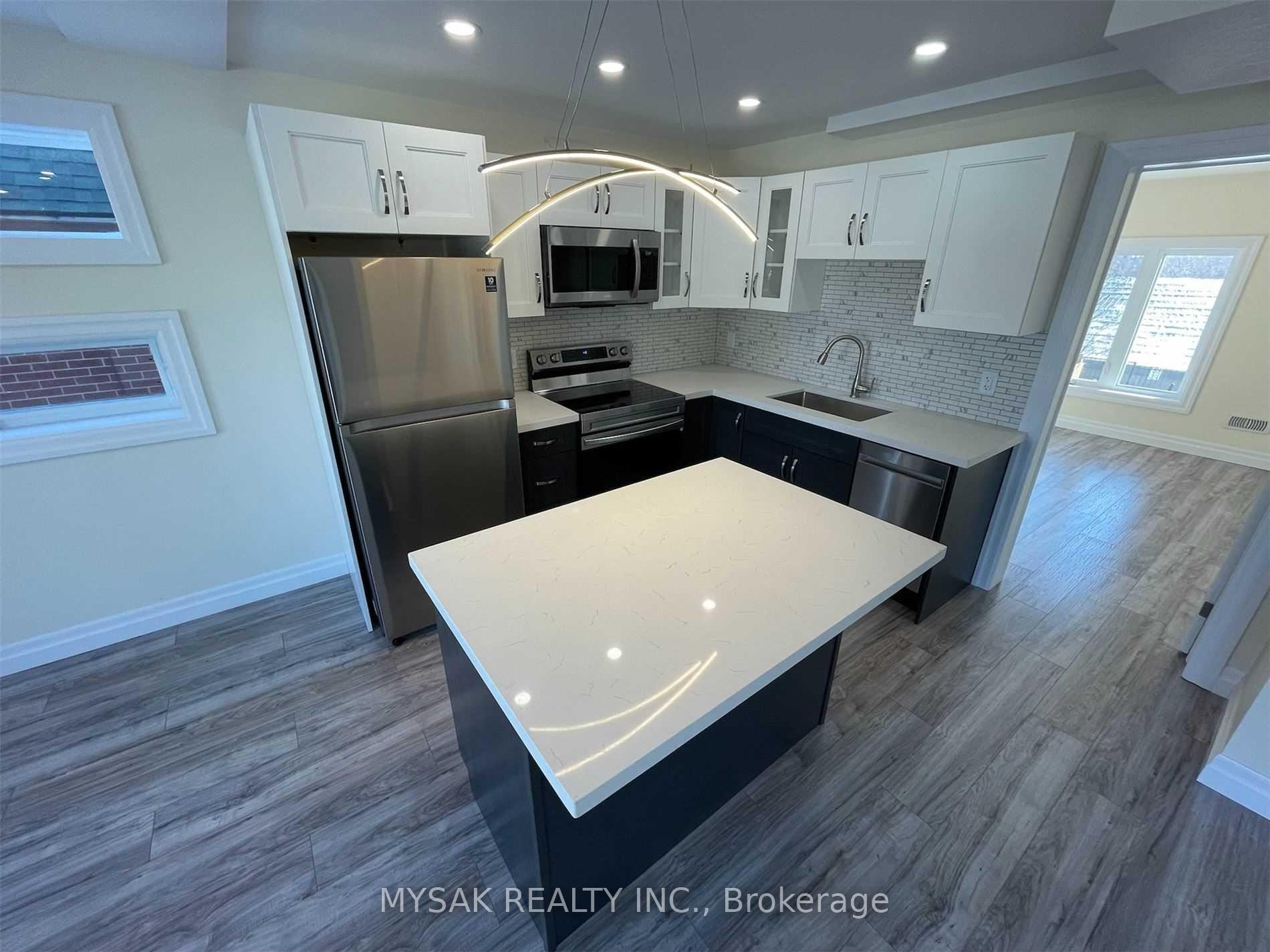 Photo 6 of Unit 2, 293 Blucher Boulevard, Kitchener — HOMEH
