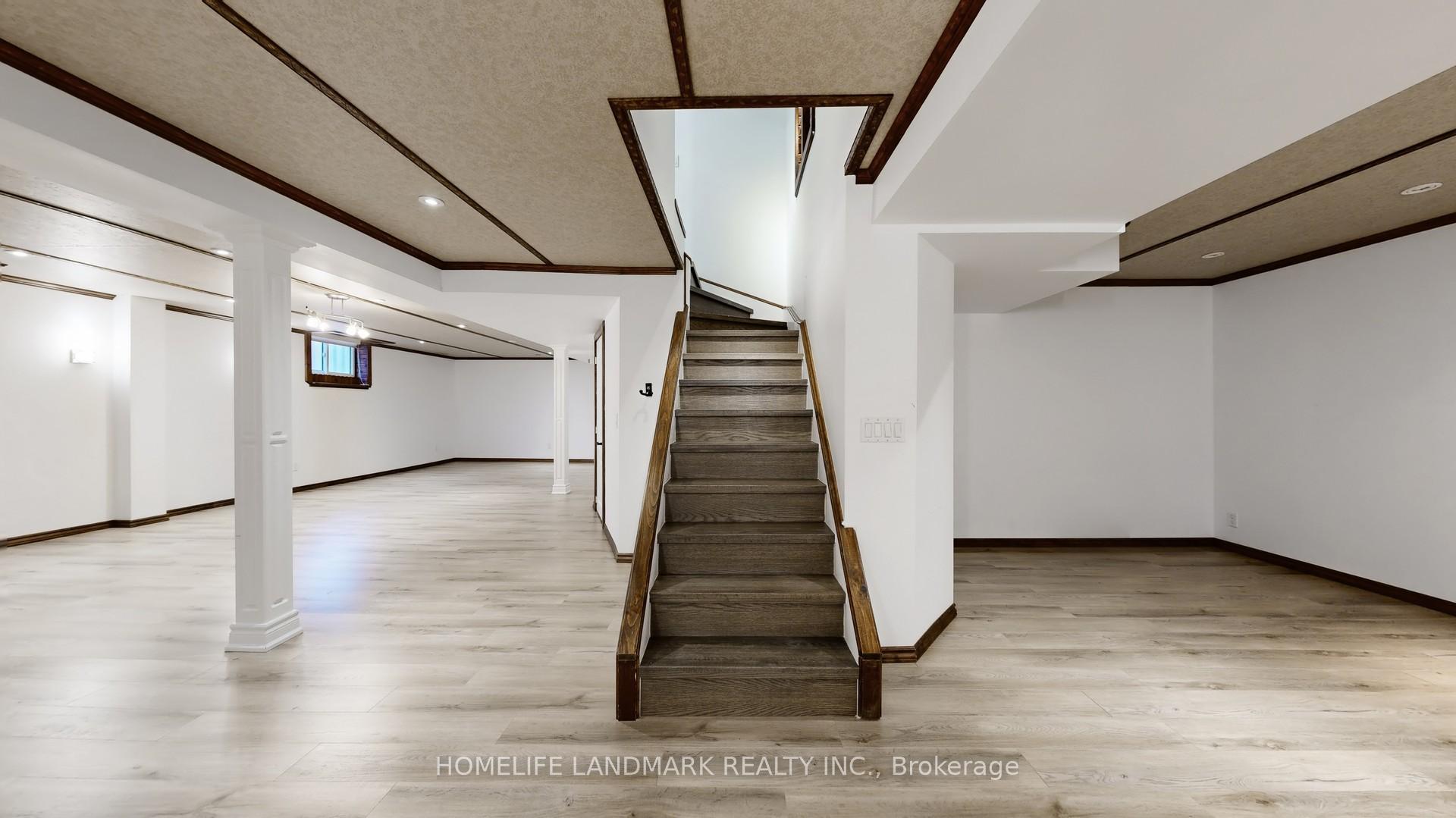 Photo 36 of 14 Casson Place, Markham, Unionville — HOMEH