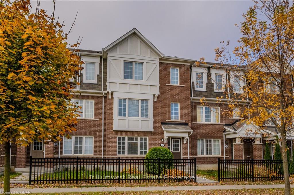 Photo 2 of 48 Outlook Terrace, Kitchener — HOMEH