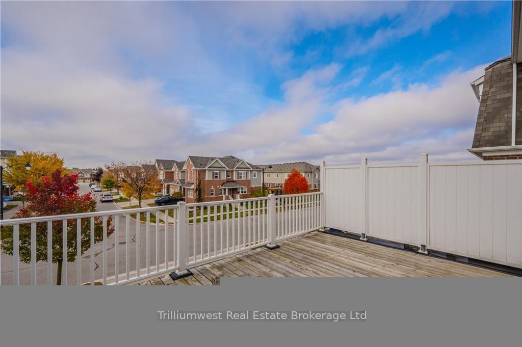 Photo 19 of 48 Outlook Terrace, Kitchener — HOMEH