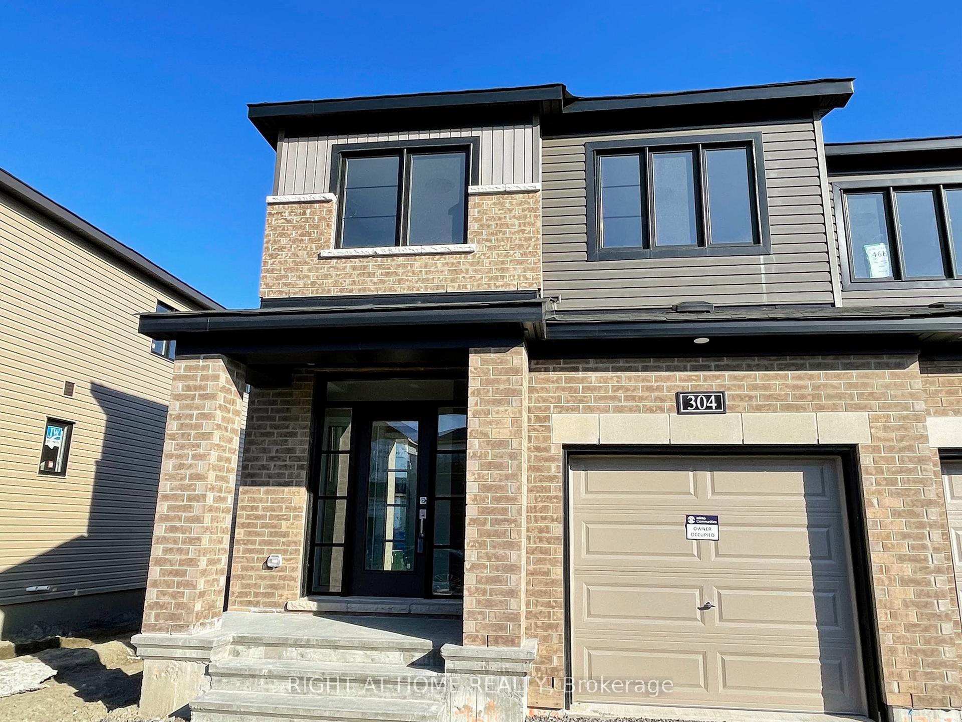 Photo 2 of 304 Basalt Lane, Ottawa, Kanata - Kanata Lakes/Heritage Hills — HOMEH
