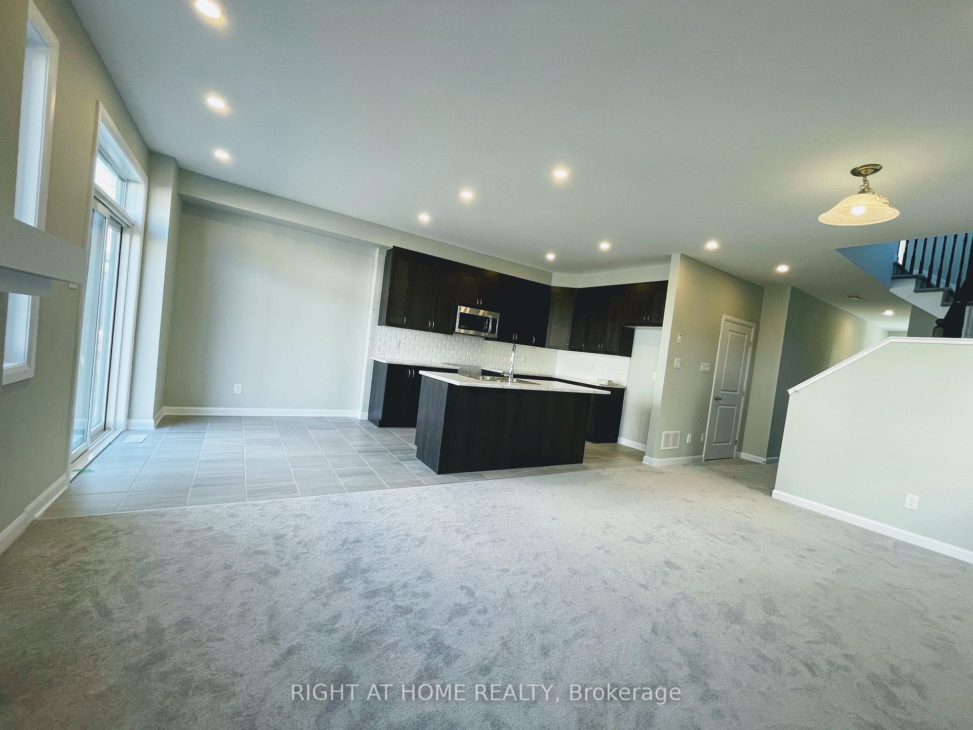Photo 21 of 304 Basalt Lane, Ottawa, Kanata - Kanata Lakes/Heritage Hills — HOMEH